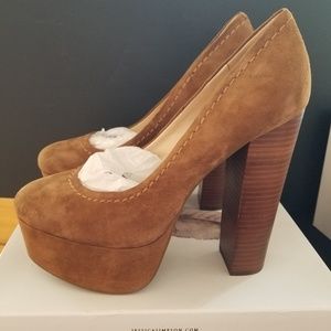 Jessica Simpson platforms
